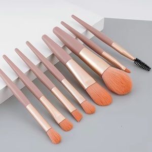 NWOT travel mini make up brush kit